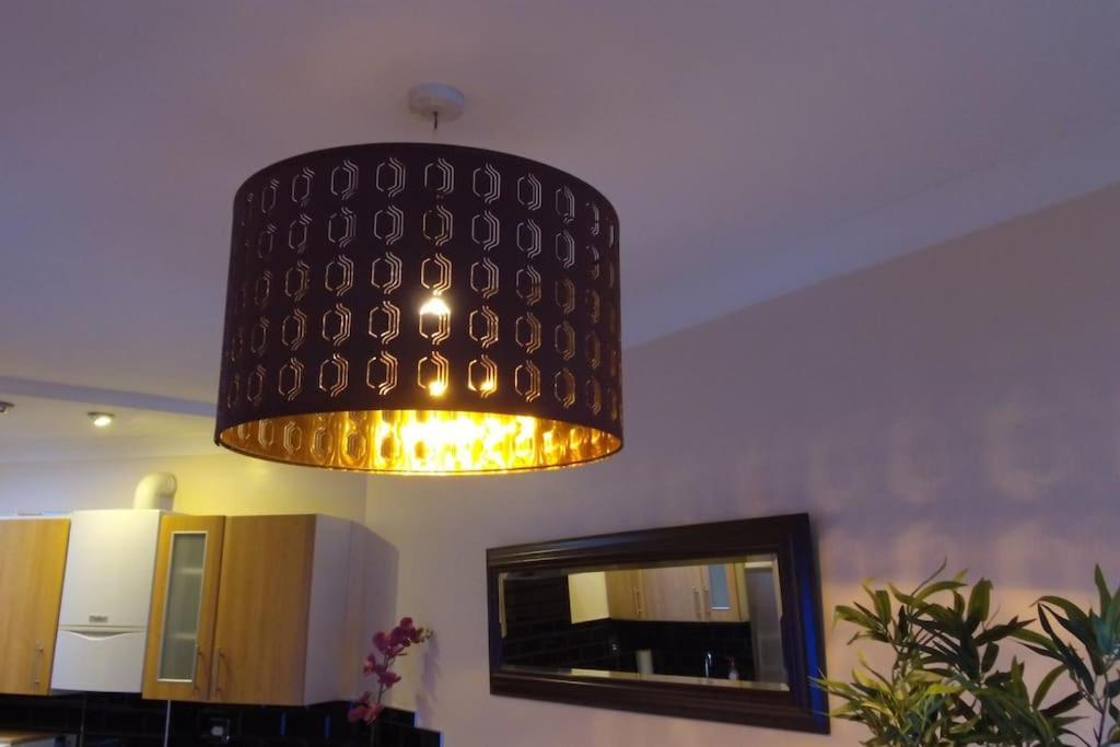 Must See, Quality 1 Bed, Romford, 20 Mins C.London Экстерьер фото
